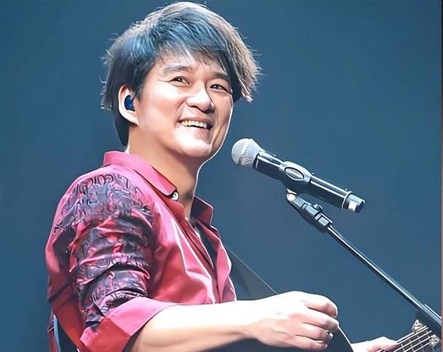 新奥今晚特马上9点30和周华健儿子结婚与周华健儿子结婚照片和结婚照