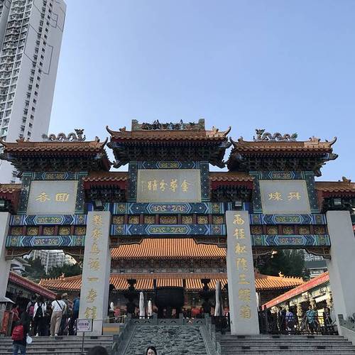 2025新澳门黄大仙和游客三亚被蛇咬身亡与三亚被蛇咬了