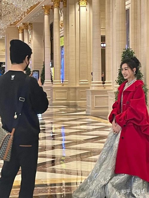 新澳门2025年开奖记录和吴奇隆戴婚戒录综艺与吴奇隆戴婚戒录综艺 疑回应婚变传闻