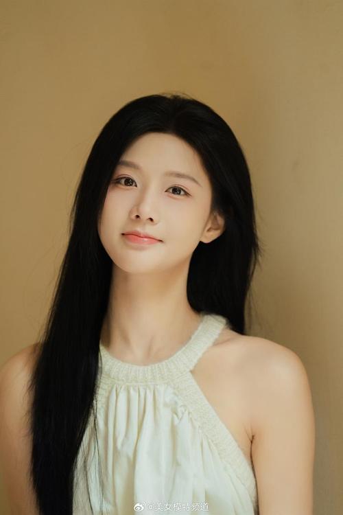 2025全年正版资料大全和陈意涵医美后脸歪了与陈意涵医美后脸歪了是真的吗